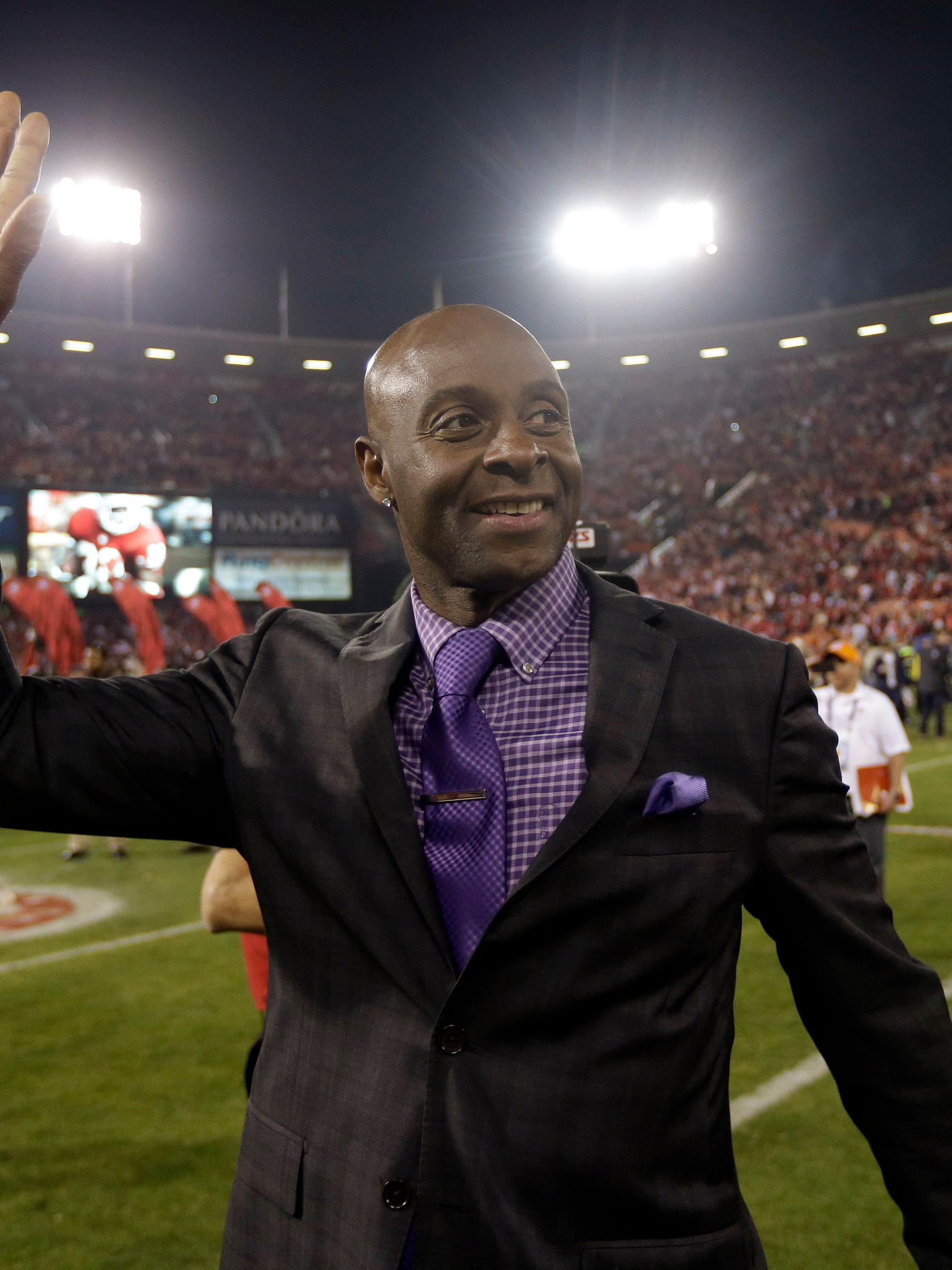 Jerry Rice, ex-49ers wide receiver, on an NFL return: 'I could do it'