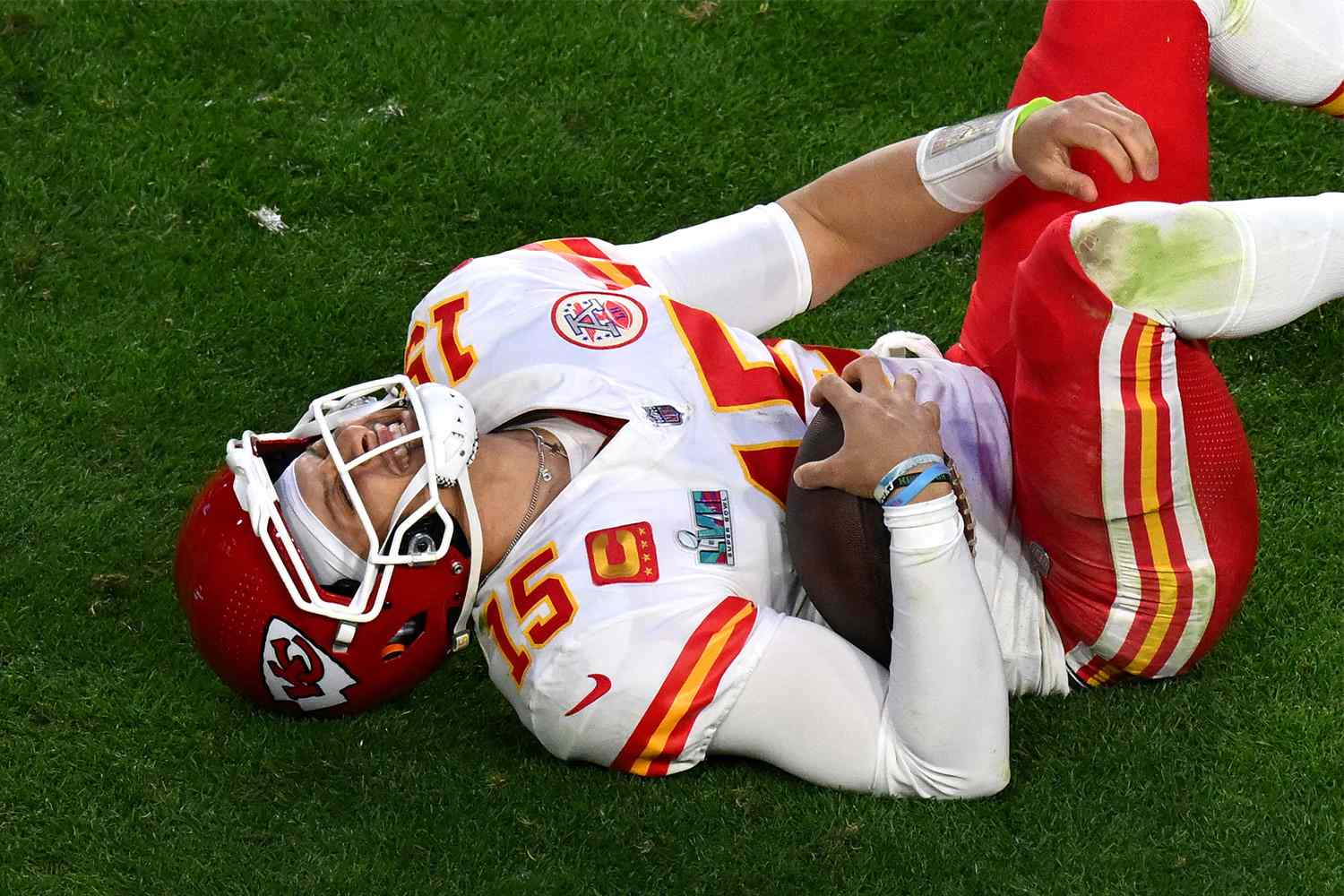 Patrick Mahomes Limps Off Field Ahead of Super Bowl 2023 Halftime